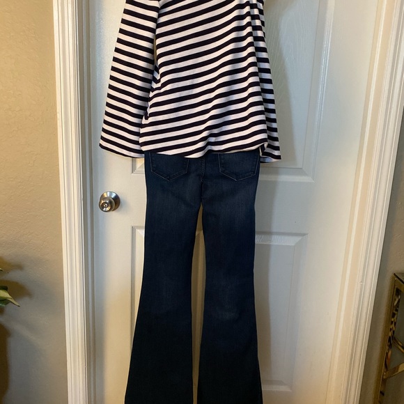 Top and jeans combo - Picture 3 of 4